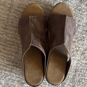 Elegant Brown Women's Slide Sandals